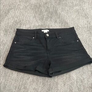 NEW!! H&M Women's Black Denim Shorts